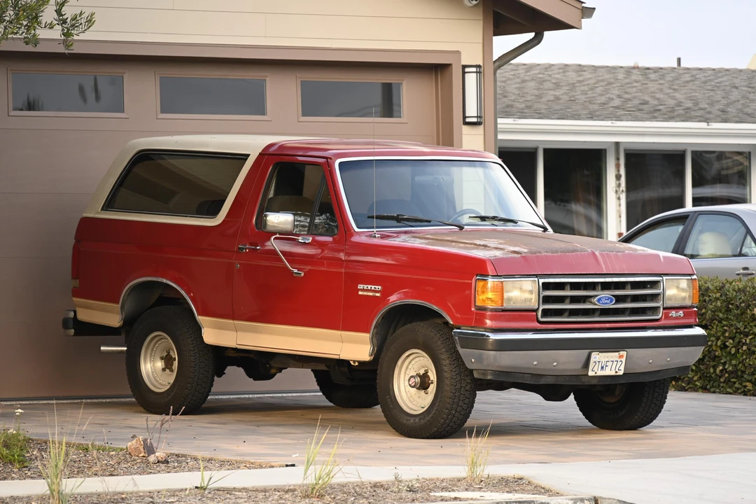1990 Ford Bronco 4th Gen - Image 2 of 31