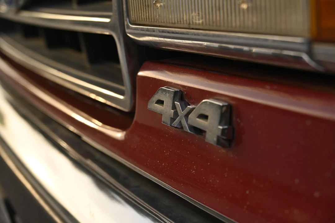 1990 Ford Bronco 4th Gen - Image 13 of 31