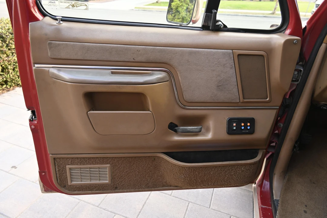 1990 Ford Bronco 4th Gen - Image 27 of 31