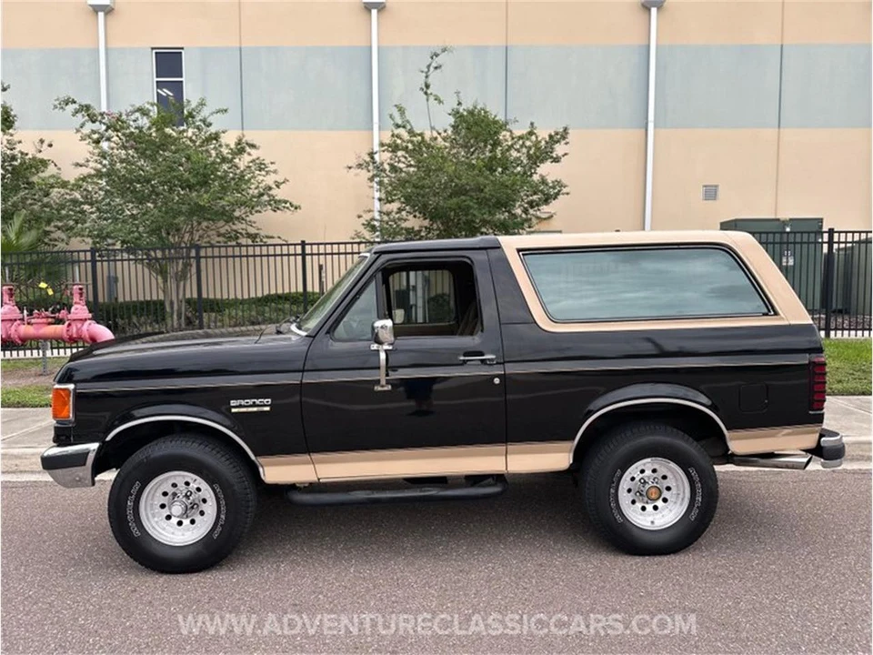 1990 Ford Bronco 4th Gen - Image 2 of 31