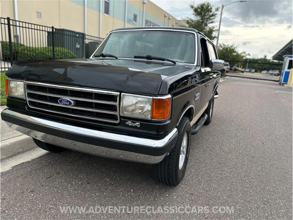 1990 Ford Bronco 4th Gen - Image 25 of 31