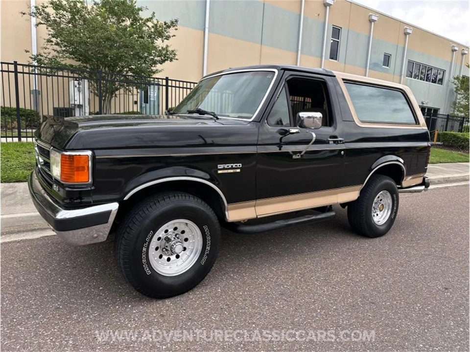 1990 Ford Bronco 4th Gen - Image 19 of 31