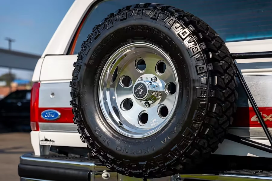 1990 Ford Bronco 4th Gen - Image 15 of 31