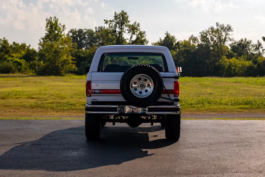 1990 Ford Bronco 4th Gen - Image 5 of 31
