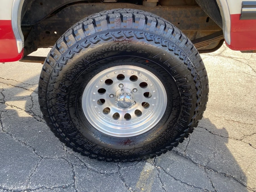 1990 Ford Bronco 4th Gen - Image 5 of 11