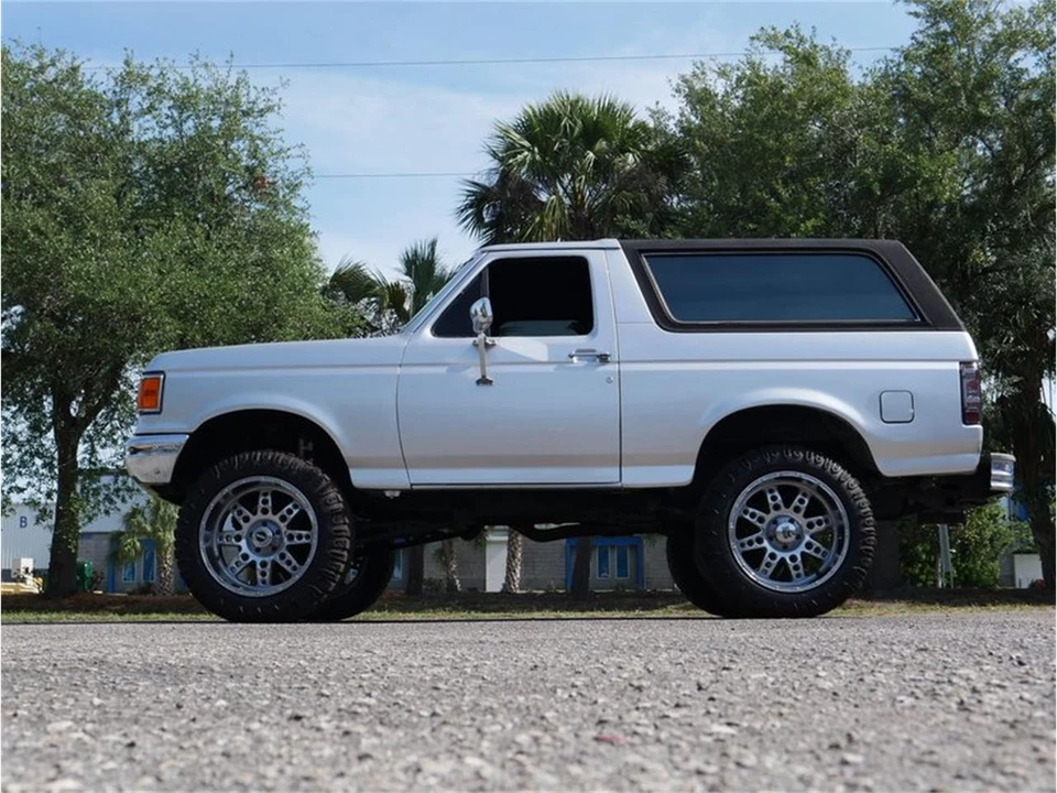 1990 Ford Bronco 4th Gen - Image 13 of 31