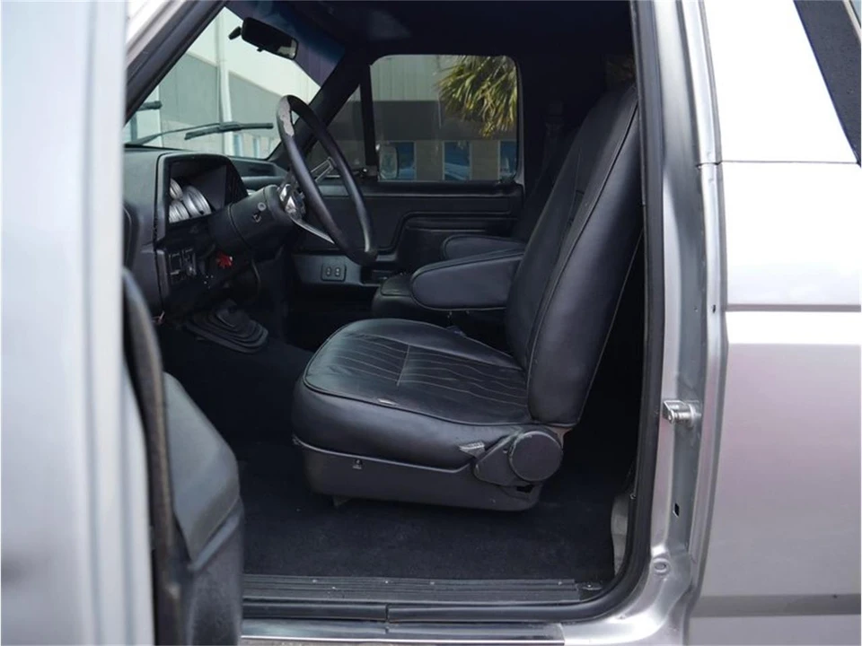 1990 Ford Bronco 4th Gen - Image 4 of 31