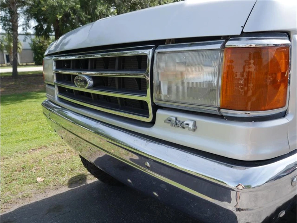 1990 Ford Bronco 4th Gen - Image 30 of 31