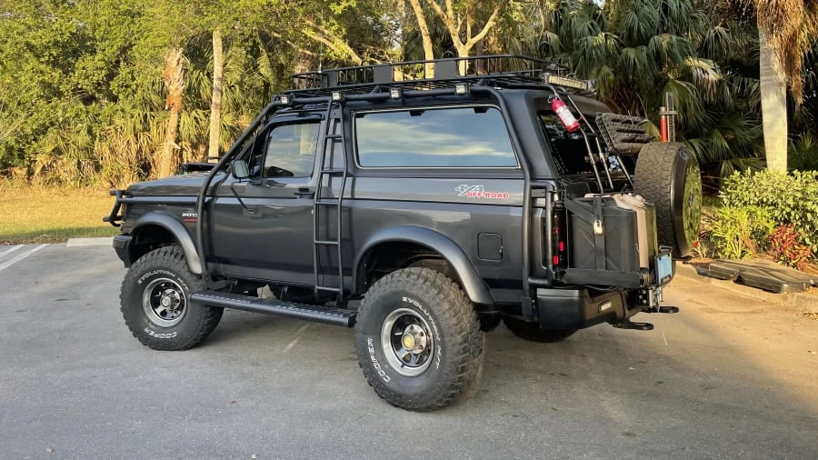 1990 Ford Bronco 4th Gen - Image 2 of 20