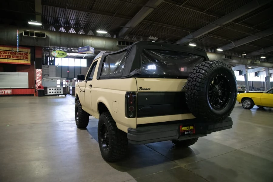 1990 Ford Bronco 4th Gen - Image 5 of 10