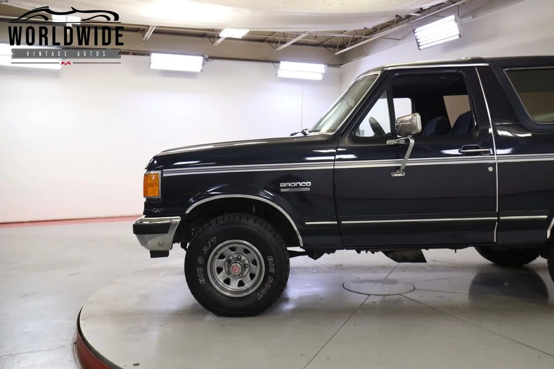 1990 Ford Bronco 4th Gen - Image 7 of 12
