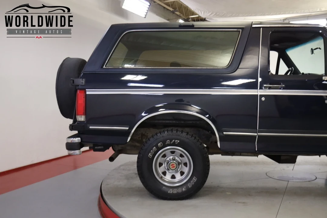 1990 Ford Bronco 4th Gen - Image 9 of 12