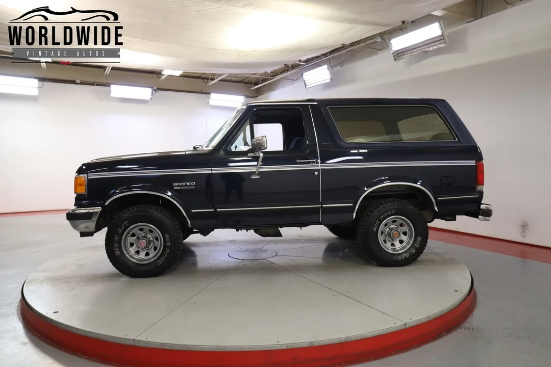 1990 Ford Bronco 4th Gen - Image 3 of 12