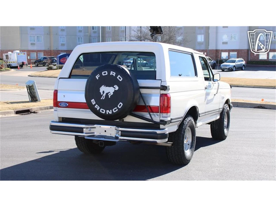 1990 Ford Bronco 4th Gen - Image 26 of 31
