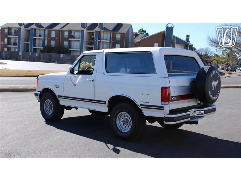 1990 Ford Bronco 4th Gen - Image 17 of 31