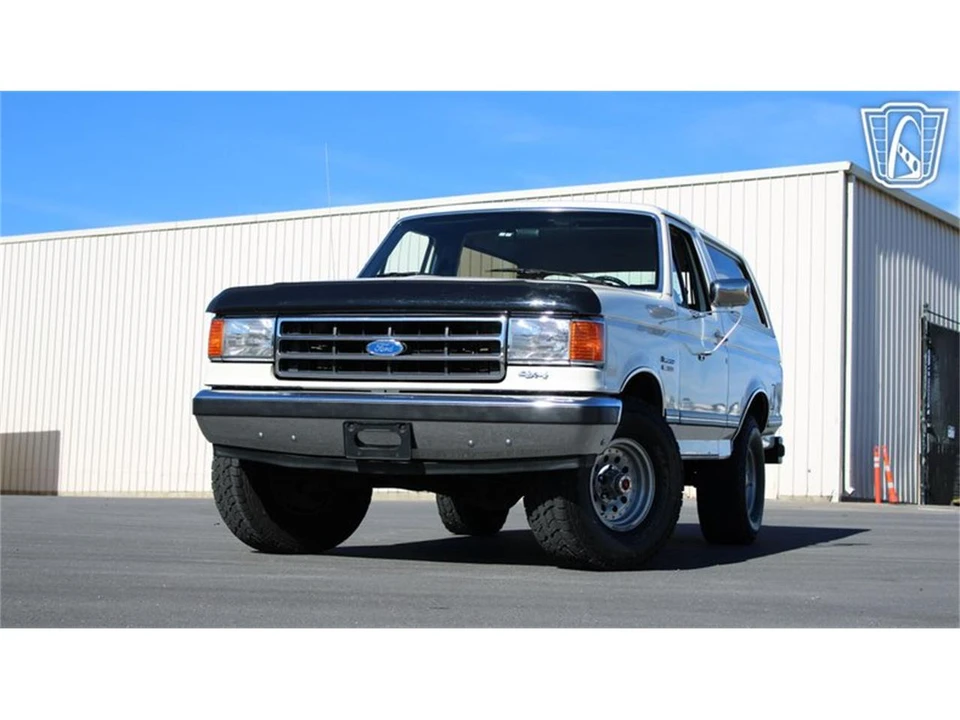 1990 Ford Bronco 4th Gen - Image 2 of 31