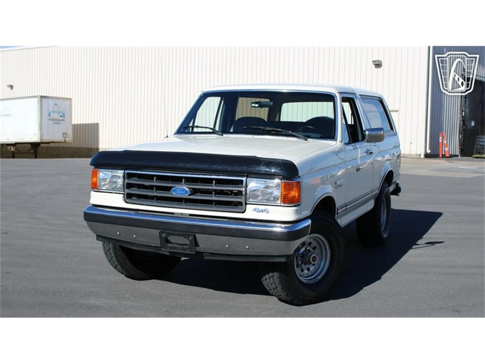 1990 Ford Bronco 4th Gen - Image 8 of 31