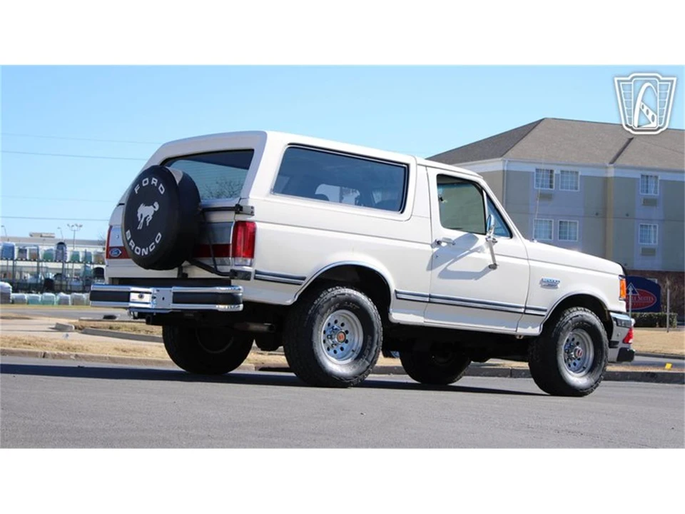1990 Ford Bronco 4th Gen - Image 28 of 31