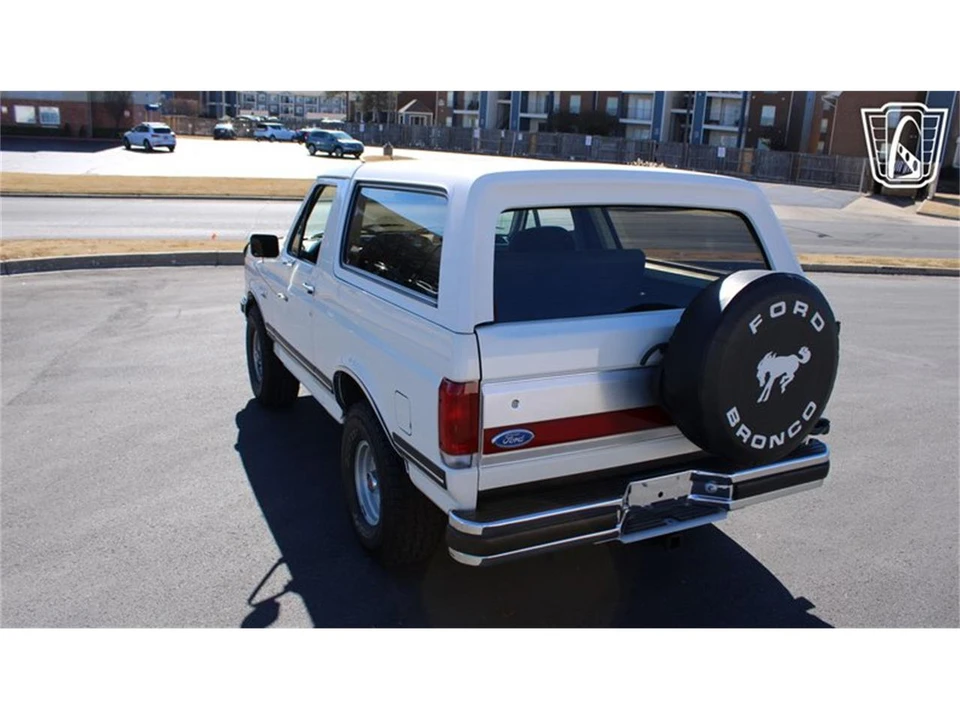 1990 Ford Bronco 4th Gen - Image 19 of 31