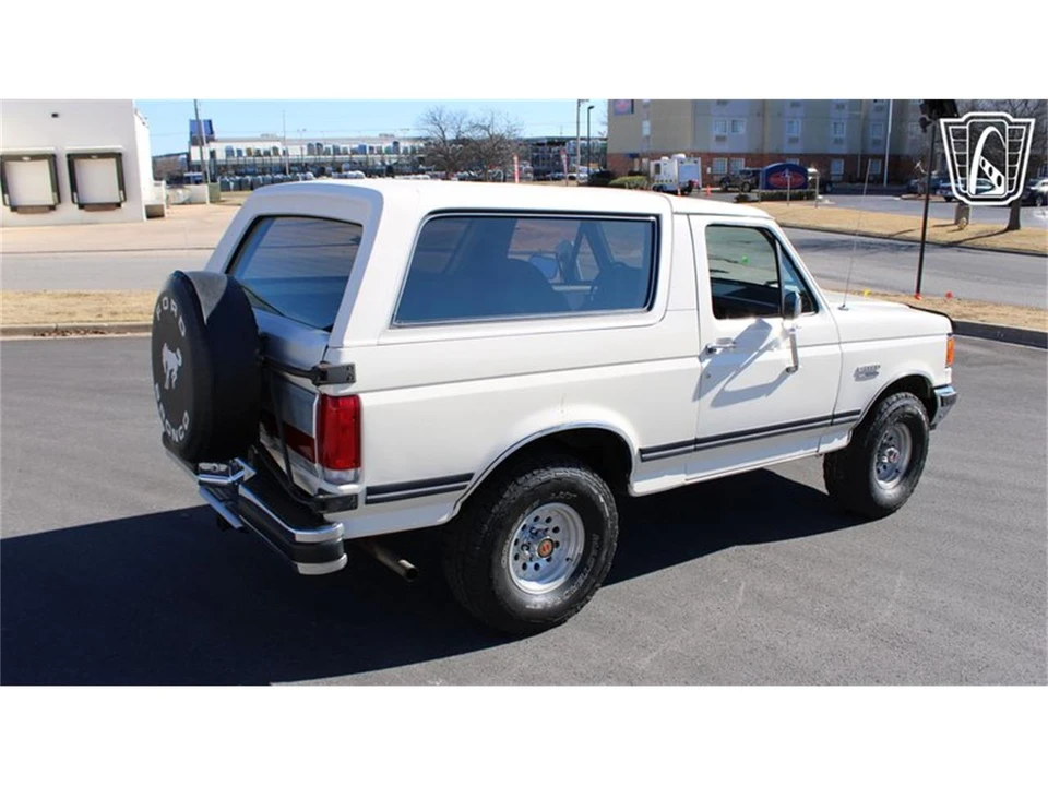 1990 Ford Bronco 4th Gen - Image 30 of 31