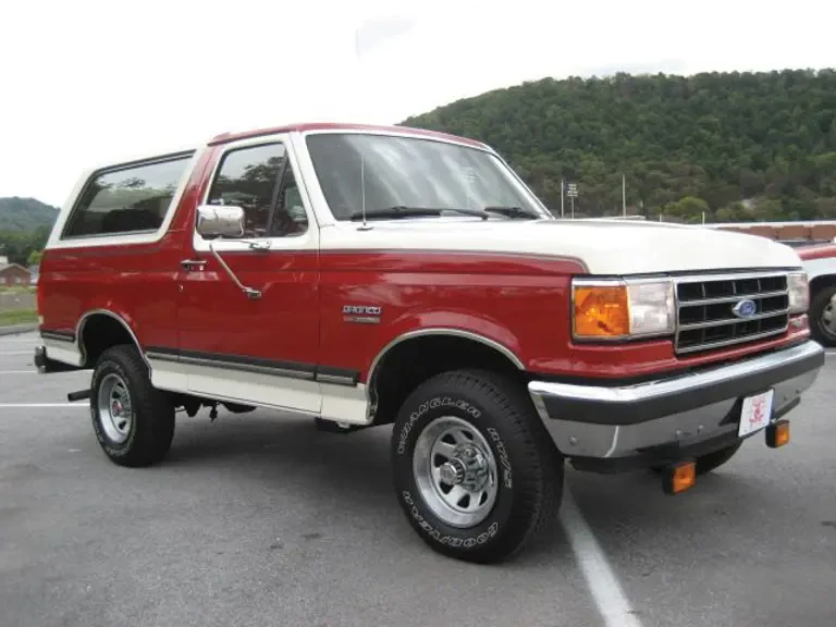1990 Ford Bronco 4th Gen - Image 2 of 2