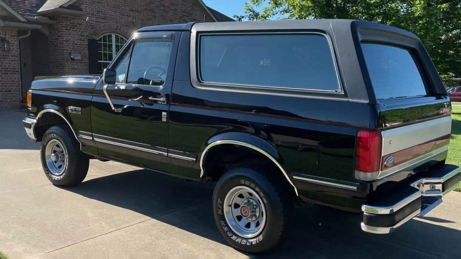 1990 Ford Bronco 4th Gen - Image 3 of 31
