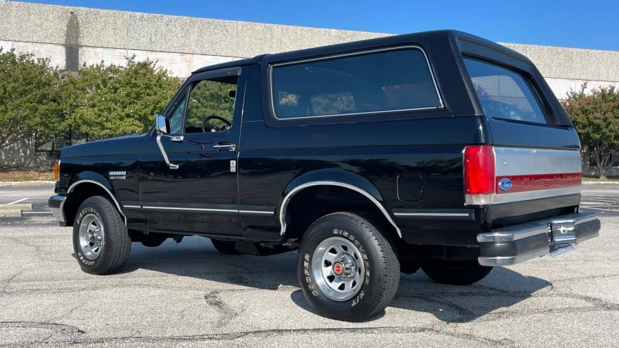 1990 Ford Bronco 4th Gen - Image 8 of 10