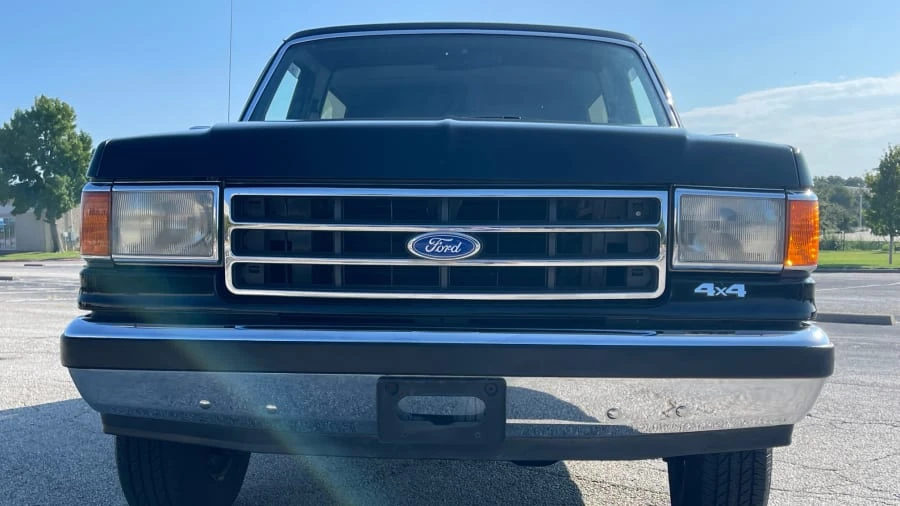 1990 Ford Bronco 4th Gen - Image 9 of 10