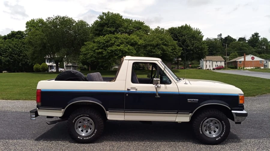 1990 Ford Bronco 4th Gen - Image 13 of 24