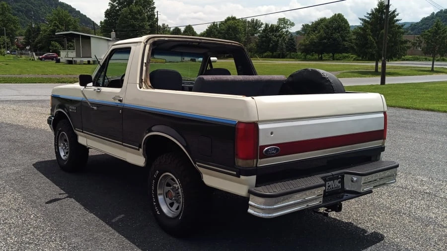 1990 Ford Bronco 4th Gen - Image 3 of 24