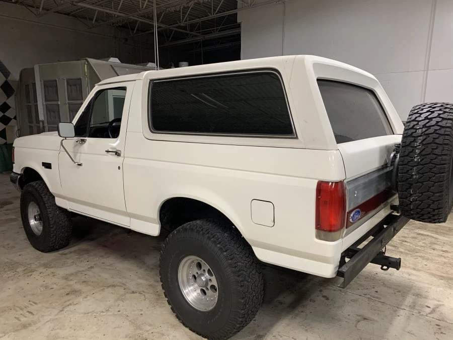 1990 Ford Bronco 4th Gen - Image 2 of 6