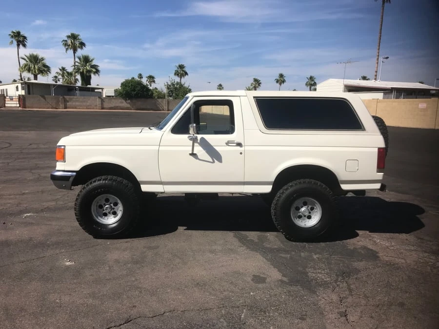 1990 Ford Bronco 4th Gen - Image 2 of 6