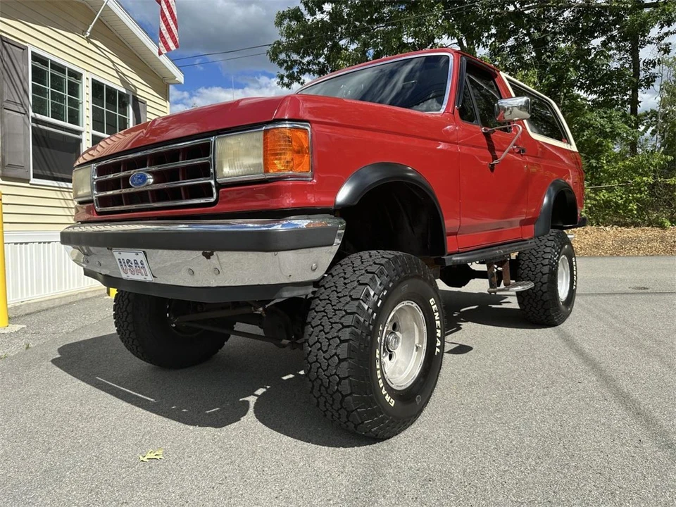 1990 Ford Bronco 4th Gen - Image 2 of 31