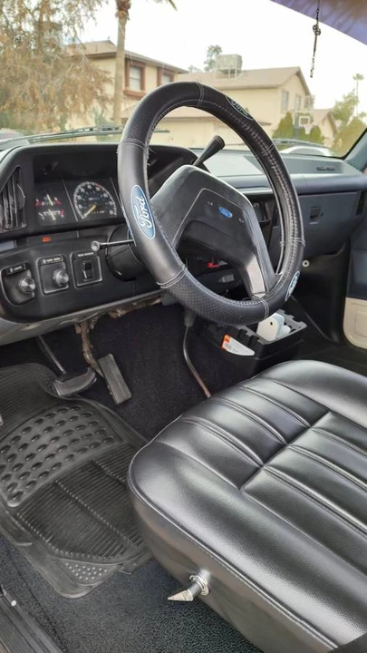 1990 Ford Bronco 4th Gen - Image 7 of 9