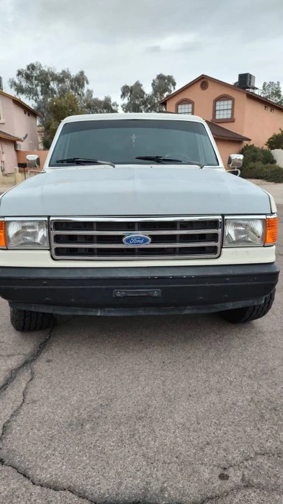 1990 Ford Bronco 4th Gen - Image 2 of 9