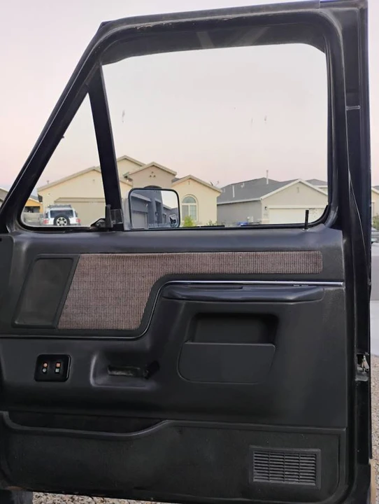 1990 Ford Bronco 4th Gen - Image 7 of 12