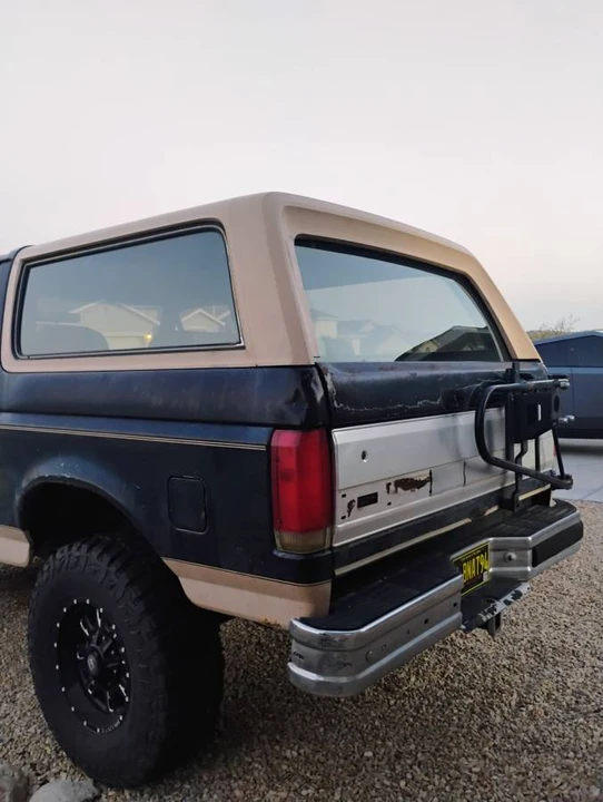 1990 Ford Bronco 4th Gen - Image 2 of 12
