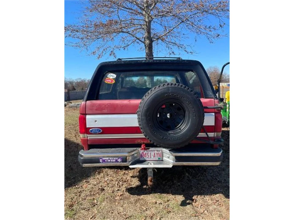 1990 Ford Bronco 4th Gen - Image 2 of 4