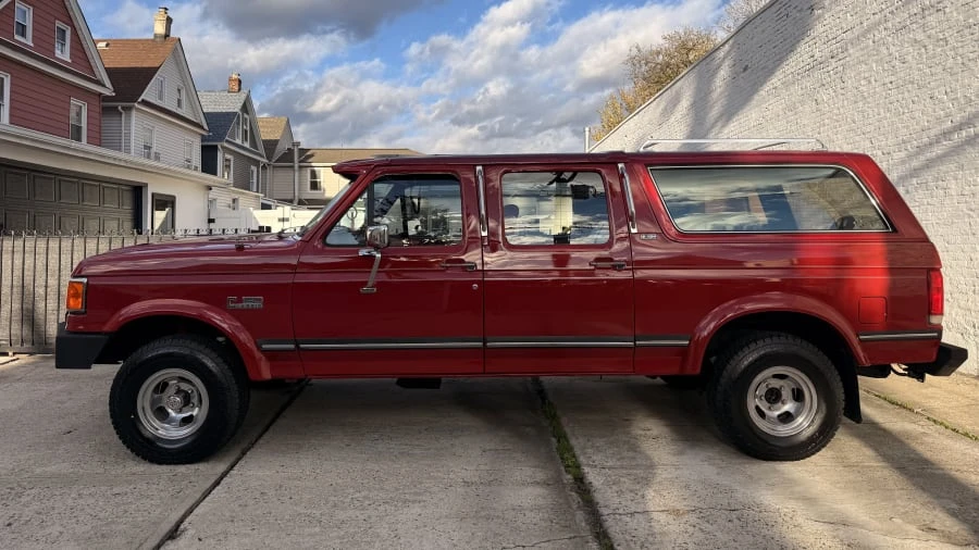 1990 Ford Bronco 4th Gen - Image 2 of 31