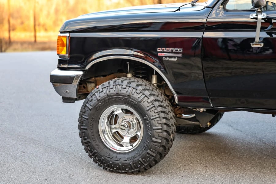 1990 Ford Bronco 4th Gen - Image 13 of 31
