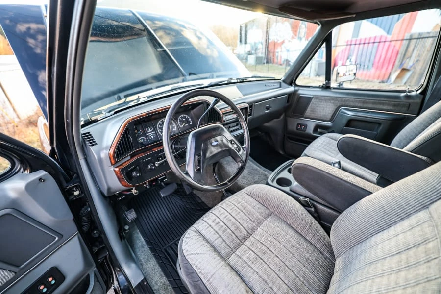 1990 Ford Bronco 4th Gen - Image 15 of 31