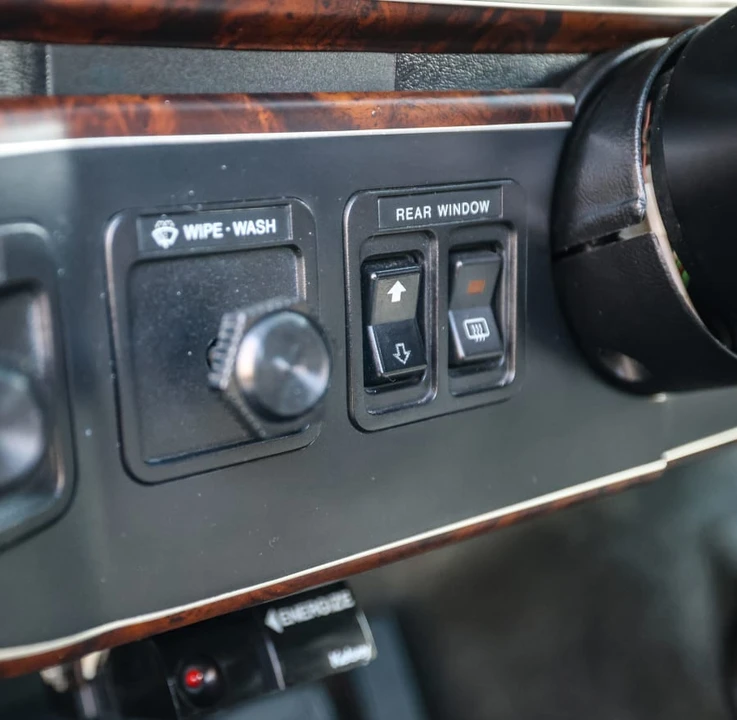 1990 Ford Bronco 4th Gen - Image 20 of 31
