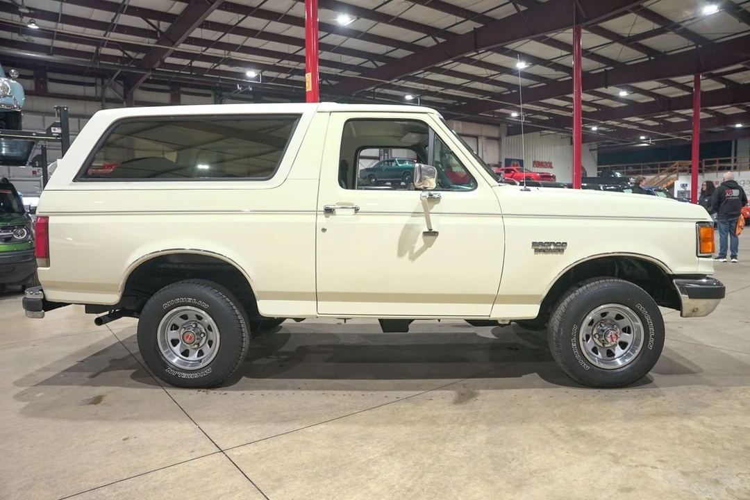 1990 Ford Bronco 4th Gen - Image 25 of 31