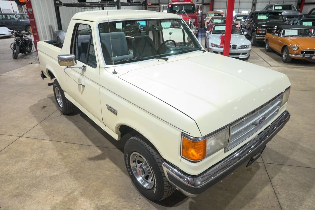 1990 Ford Bronco 4th Gen - Image 14 of 31