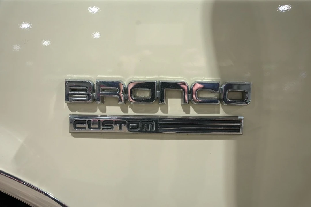 1990 Ford Bronco 4th Gen - Image 13 of 21