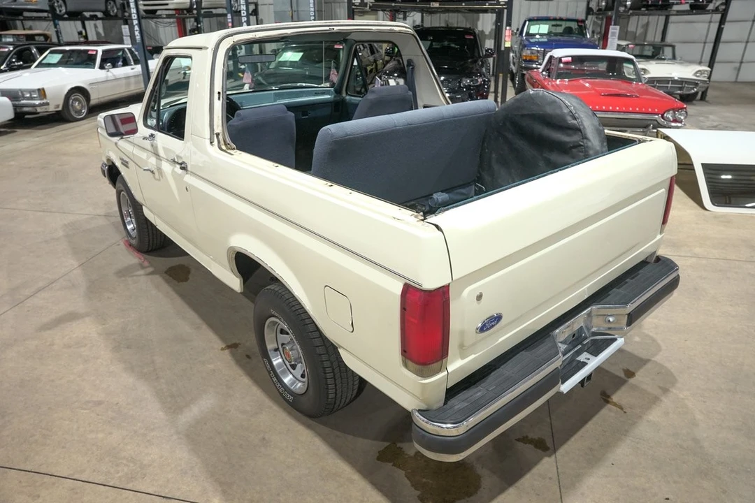 1990 Ford Bronco 4th Gen - Image 16 of 31
