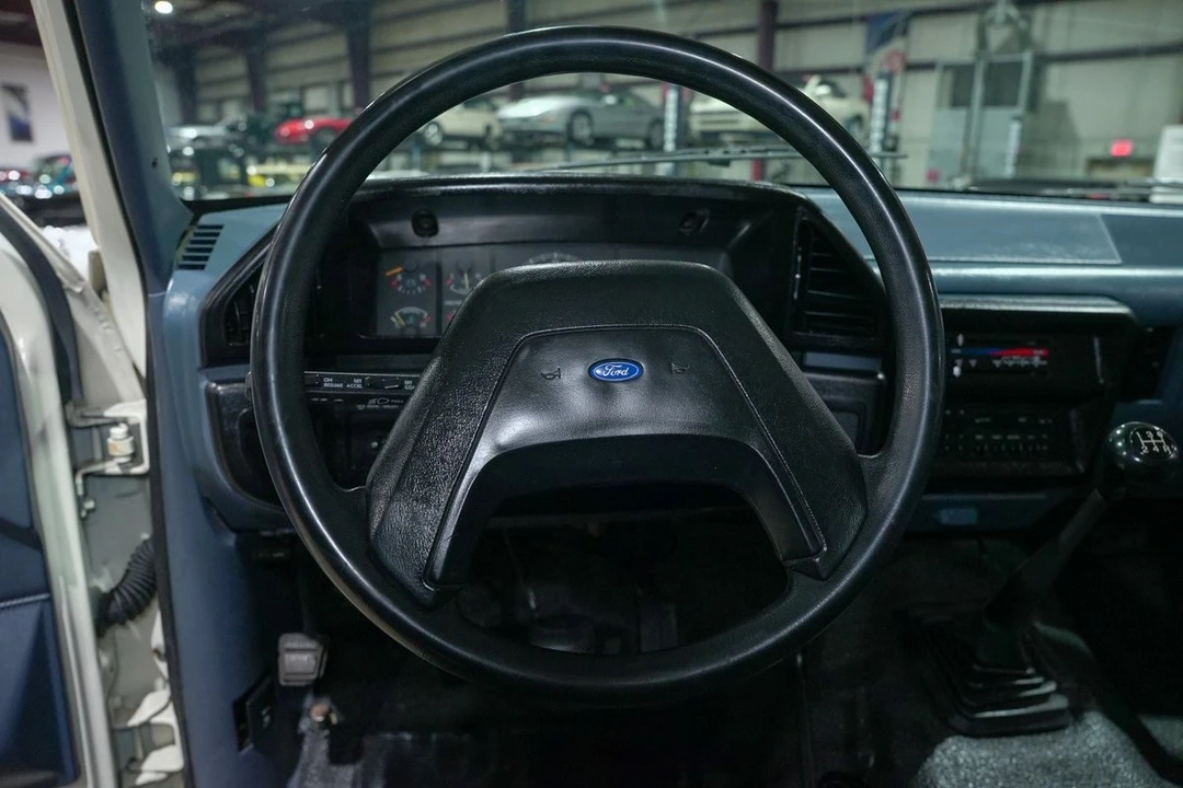 1990 Ford Bronco 4th Gen - Image 26 of 31