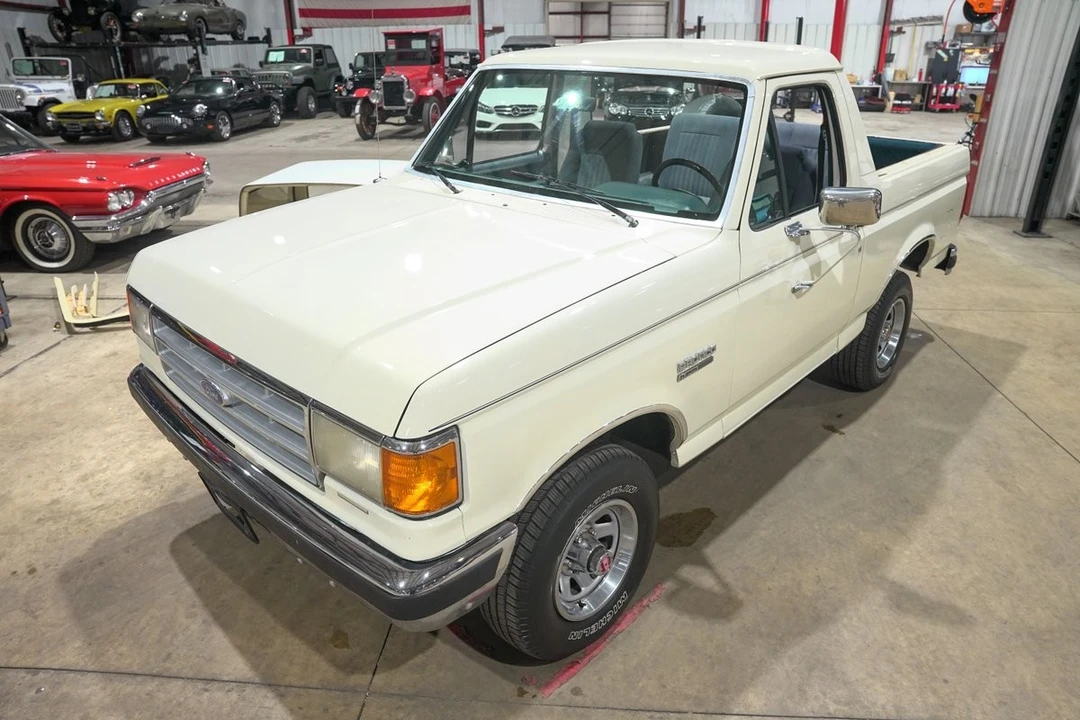 1990 Ford Bronco 4th Gen - Image 15 of 31
