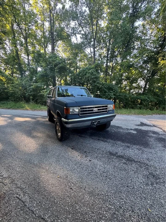 1990 Ford Bronco 4th Gen - Image 2 of 6