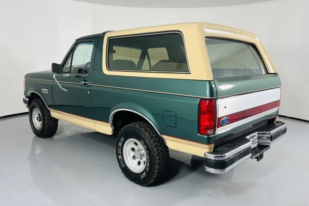 1990 Ford Bronco 4th Gen - Image 2 of 7